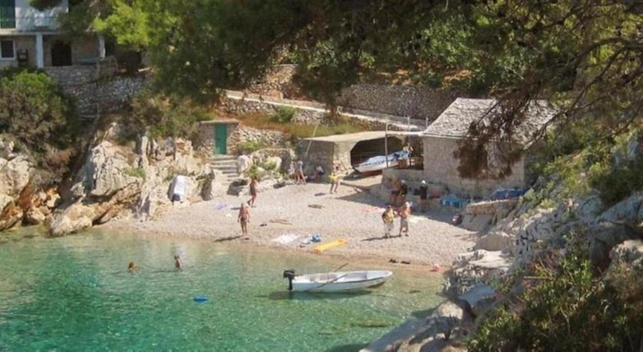 Gdinj Holiday House Jakov מראה חיצוני תמונה